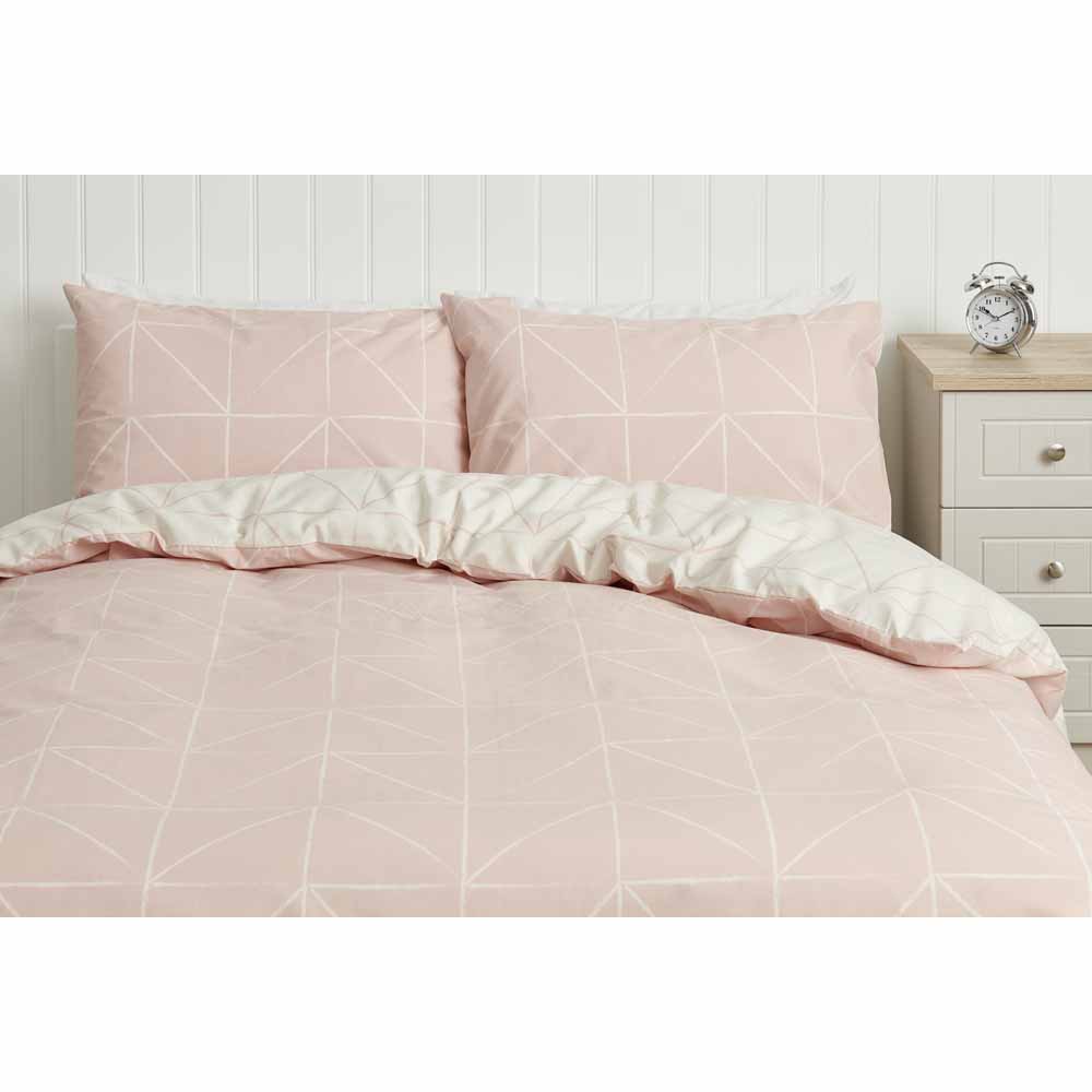 Wilko Pink Geo Duvet Set King Size Image 1