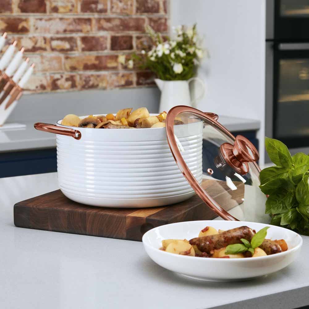 Tower Linear Casserole Dish 24cm Wilko