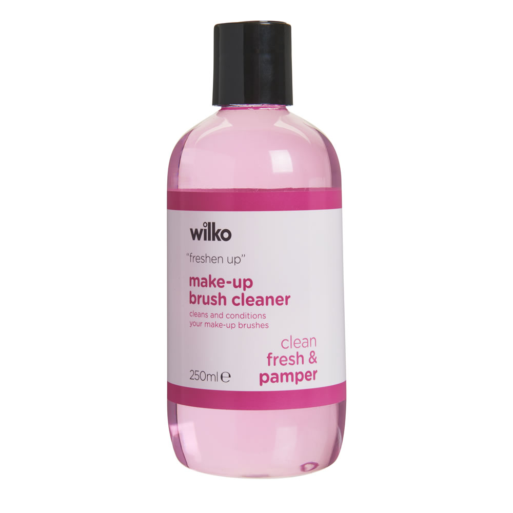 Wilko Make Up Brush Cleaner 250ml Wilko