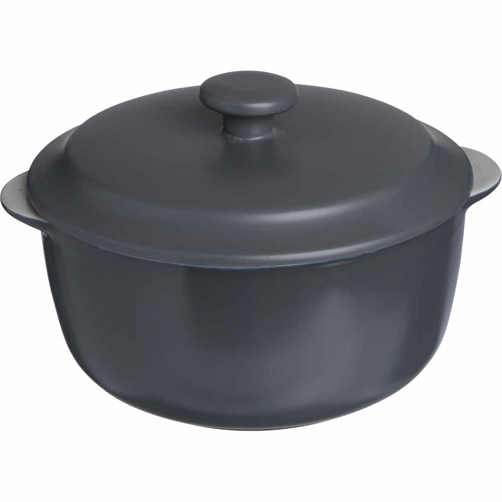 Wilko Round Casserole dish with Lid 2.4L Wilko