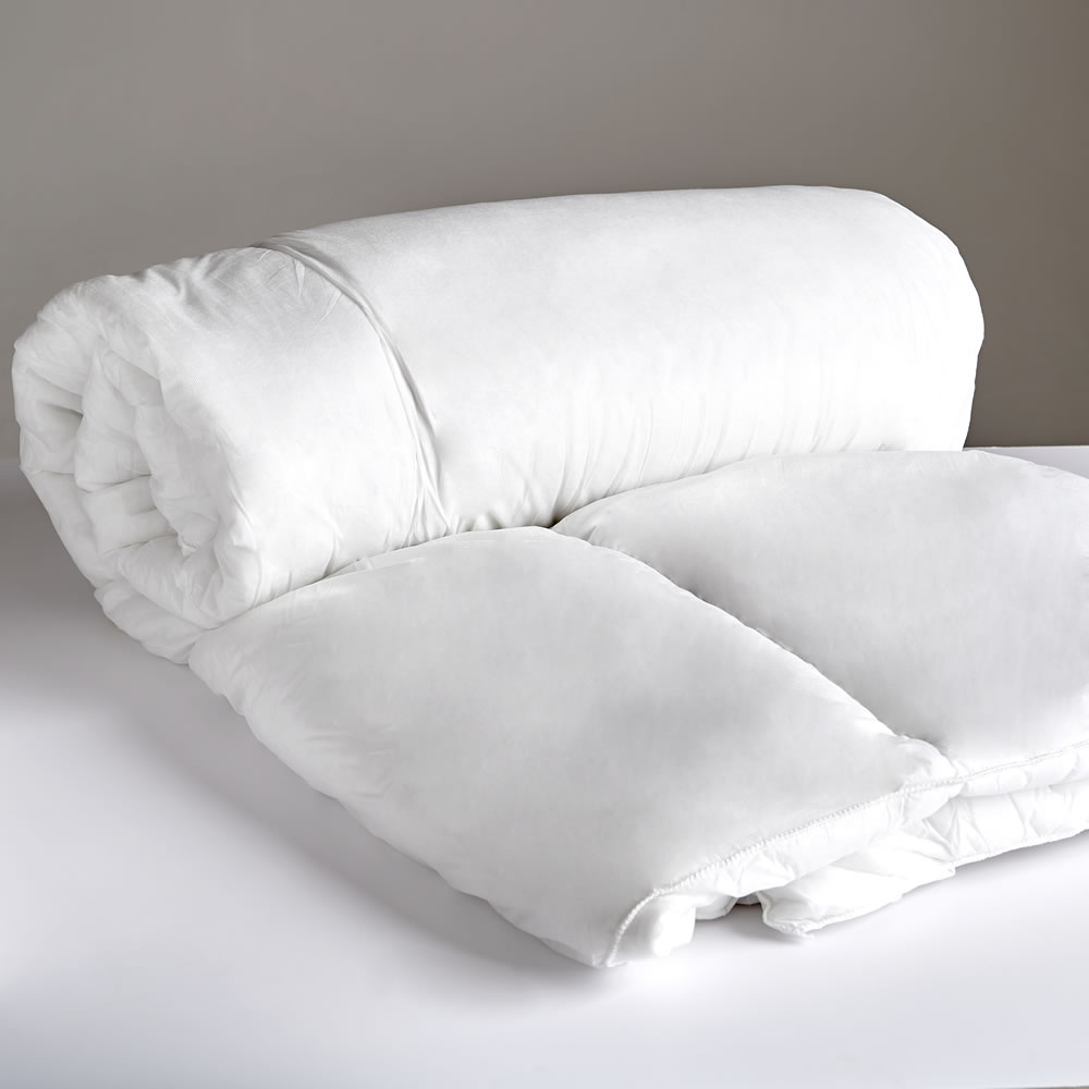 Wilko Functional King Size Duvet 13.5 Tog Wilko