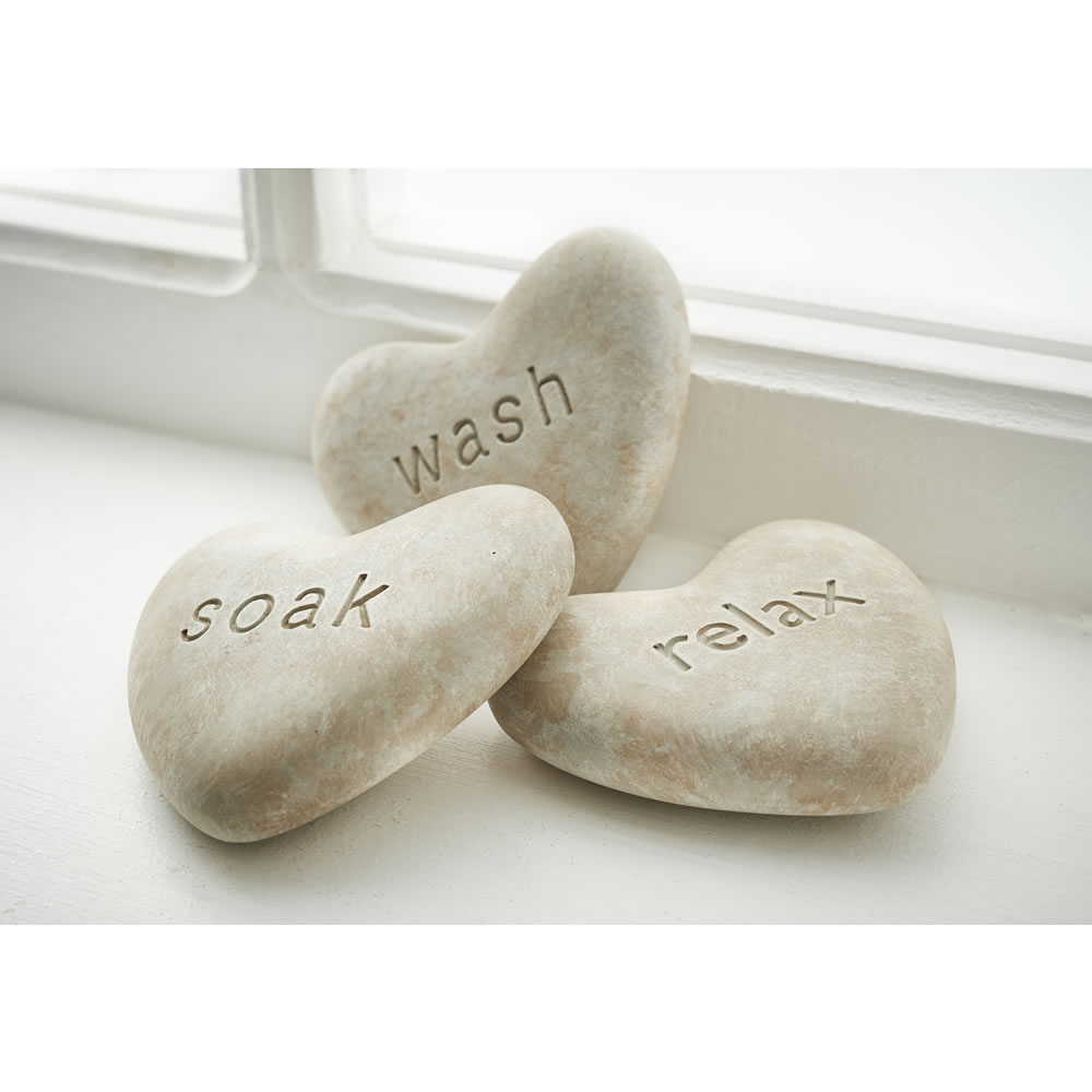 Wilko Decorative Engraved Stone Hearts 3pk Wilko