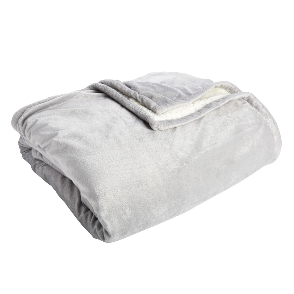 Wilko Grey Reversible Sherpa Fleece Throw 150 x 180cm Wilko