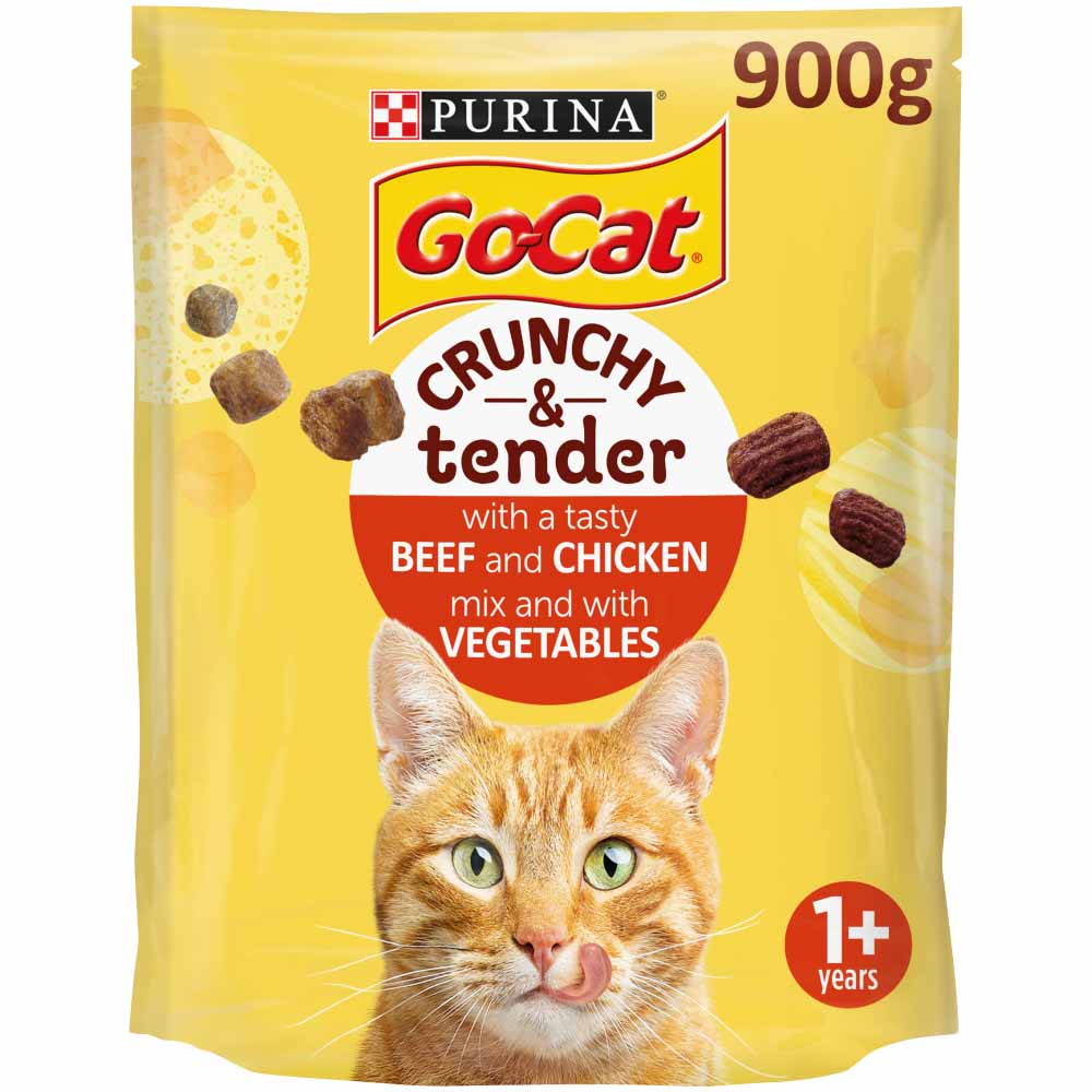 GoCat Crunchy and Tender Beef Chicken and Veg Dry Cat Food 900g Wilko