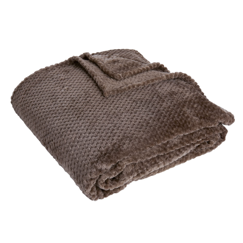 Wilko Chocolate Brown Waffle Throw 200 x 240cm Wilko