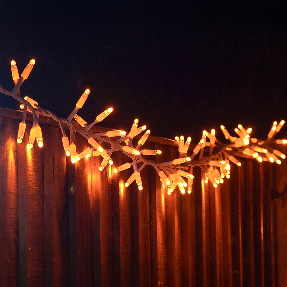 Eagle Connect 250 Gold LED Cluster Light 5m | Wilko