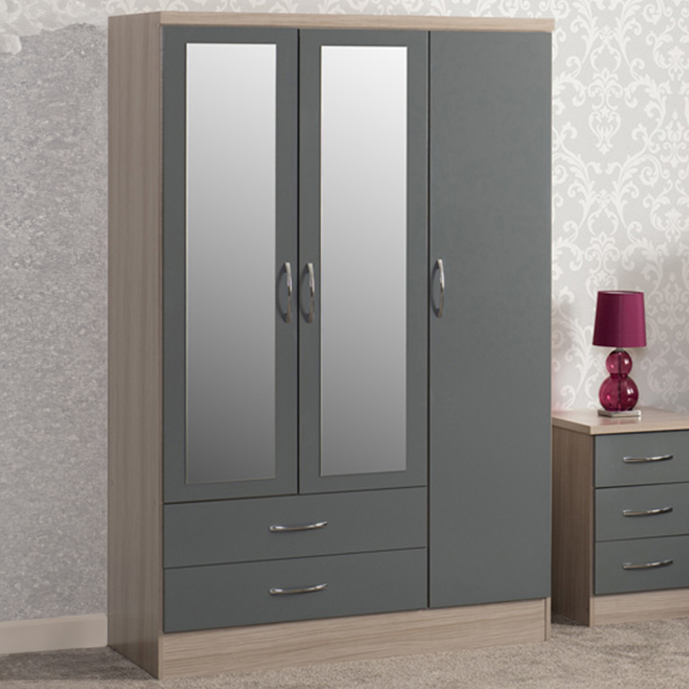Seconique Nevada Grey and Light Oak Effect 4 Piece Bedroom Furniture Set