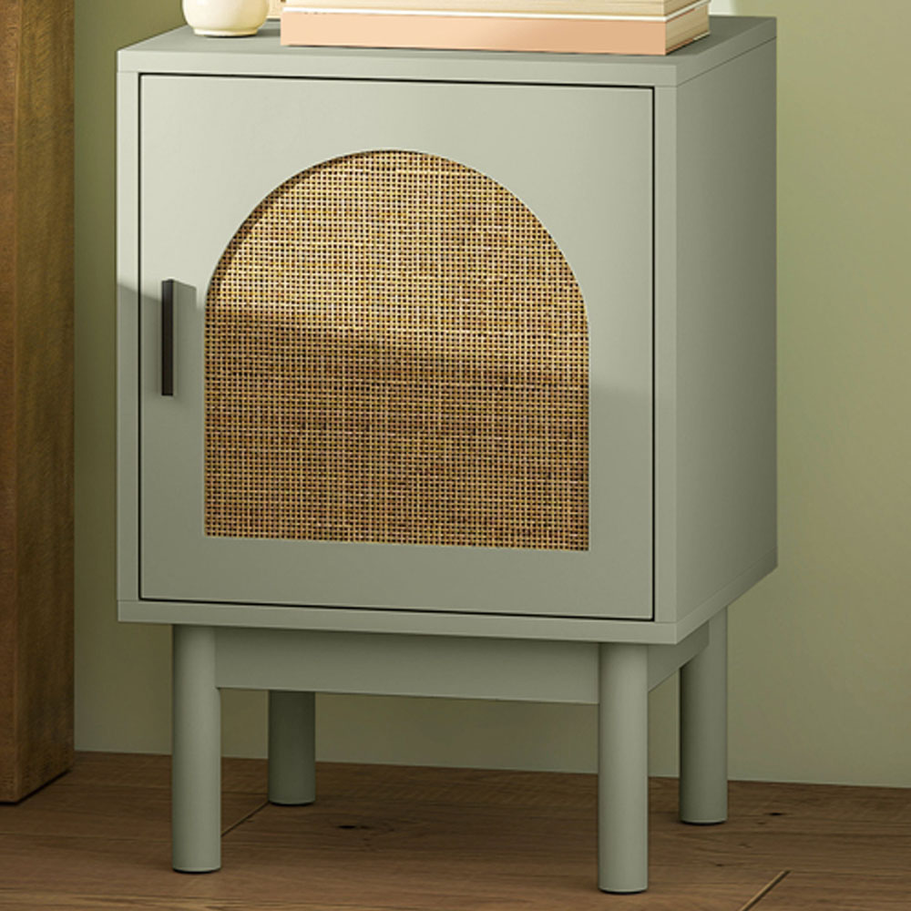 HOMCOM Boho Rattan Single Door Light Green Bedside Table