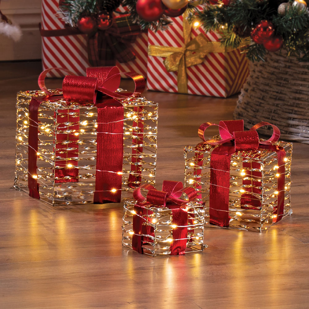 The Christmas Workshop 60 Warm White LED Gold and Red Gift Box Decoration Set of 3