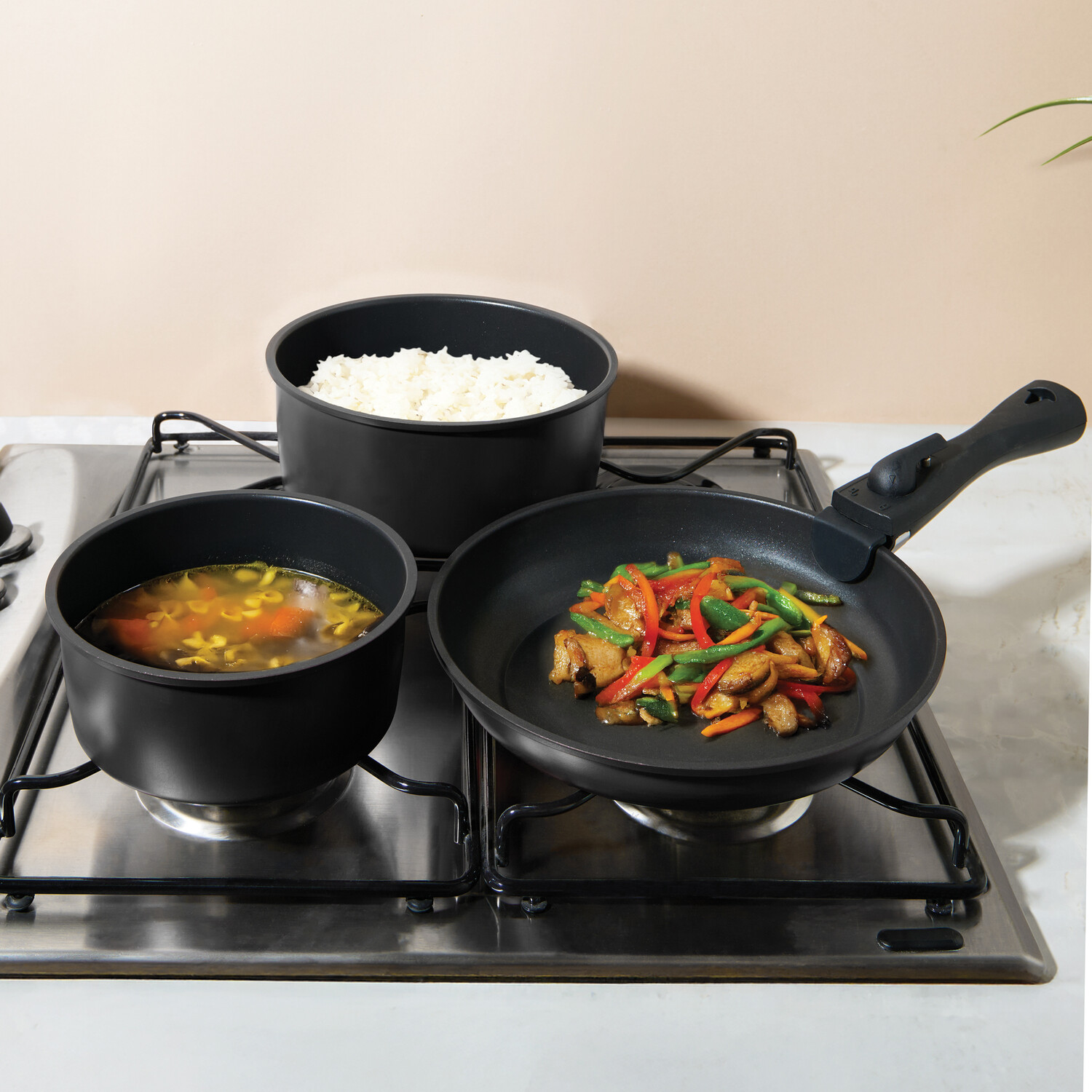 9 Piece Cookware Set with Detachable Handles Black - Wilko