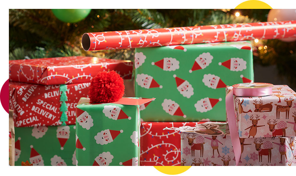 How to wrap Christmas presents like a pro!